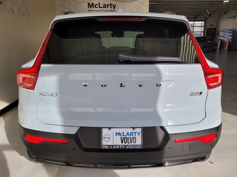 New 2026 Volvo XC40 B5 Plus w/ Protection Package Premier AWD/4WD image 9