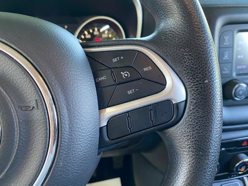 Used 2018 Jeep Compass Sport AWD/4WD image 55