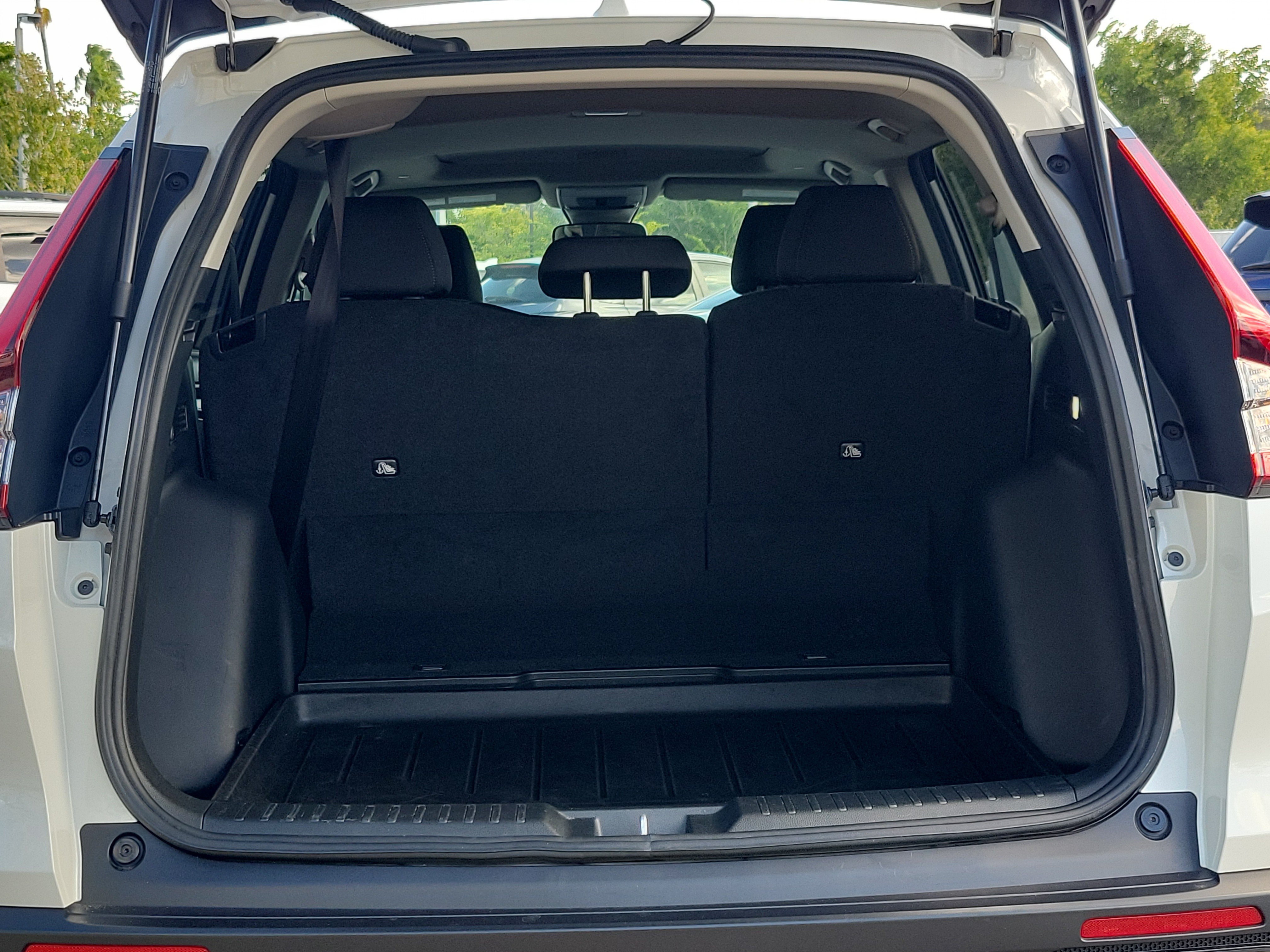 Certified 2025 Honda CR-V EX image 9