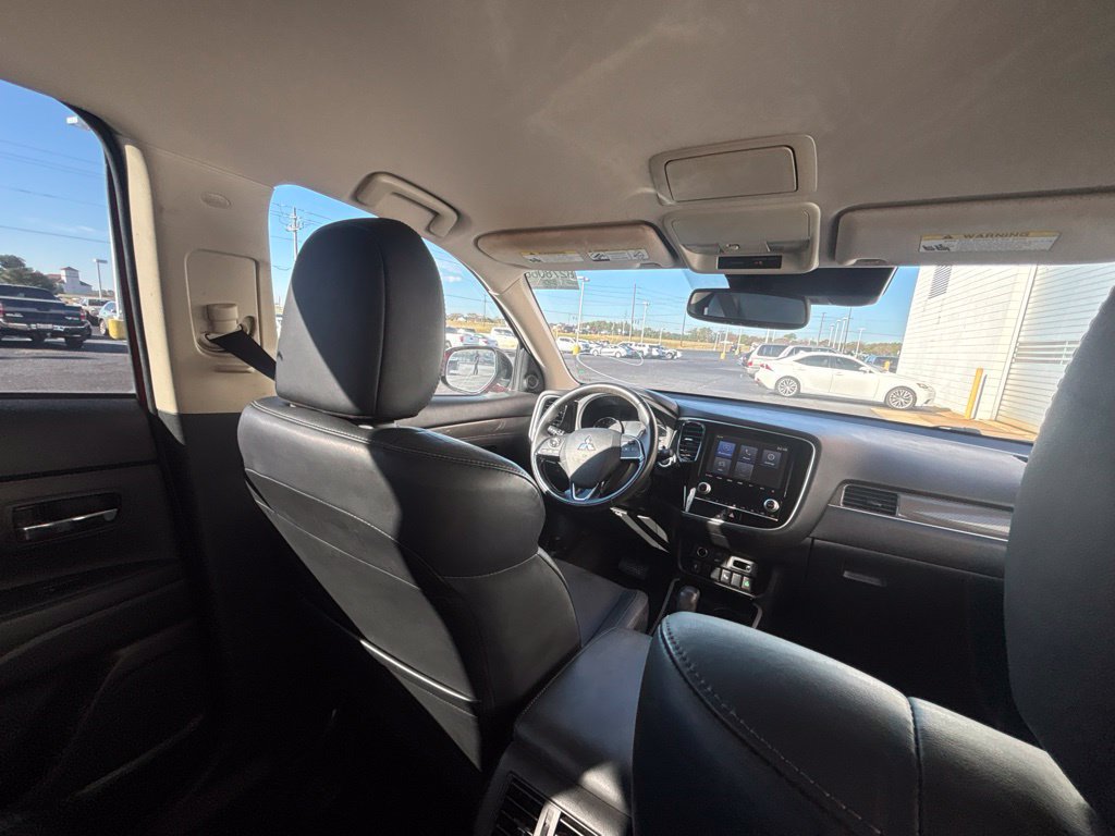Used 2020 Mitsubishi Outlander SEL AWD/4WD image 30