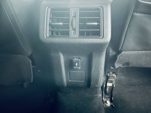 Used 2019 Mitsubishi Outlander LE FWD image 32
