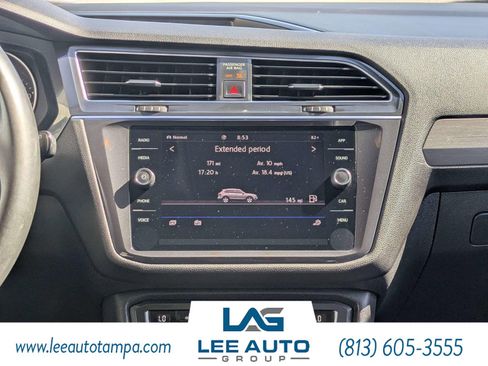 Used 2020 Volkswagen Tiguan SEL AWD/4WD image 16
