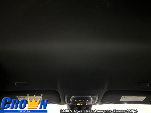 New 2025 Toyota Crown Signia image 27