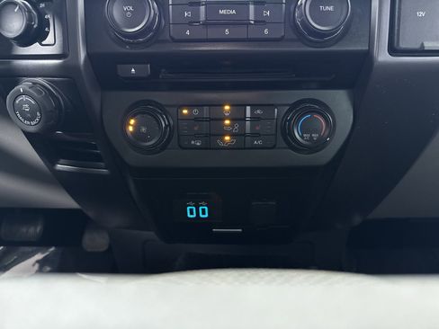 Used 2018 Ford F150 XLT w/ Equipment Group 302A Luxury image 21