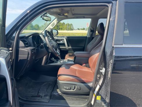 Used 2015 Toyota 4Runner Limited AWD/4WD image 9