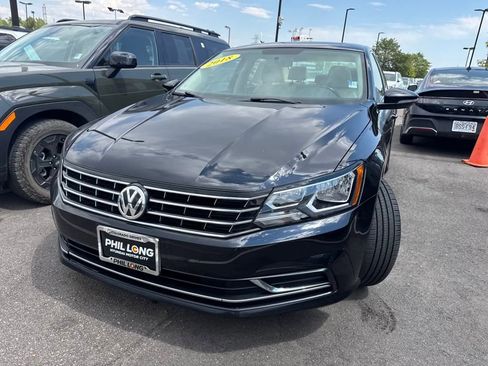 Used 2018 Volkswagen Passat 2.0T SE image 3
