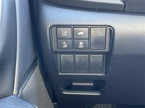 Used 2018 Honda CR-V Touring image 28