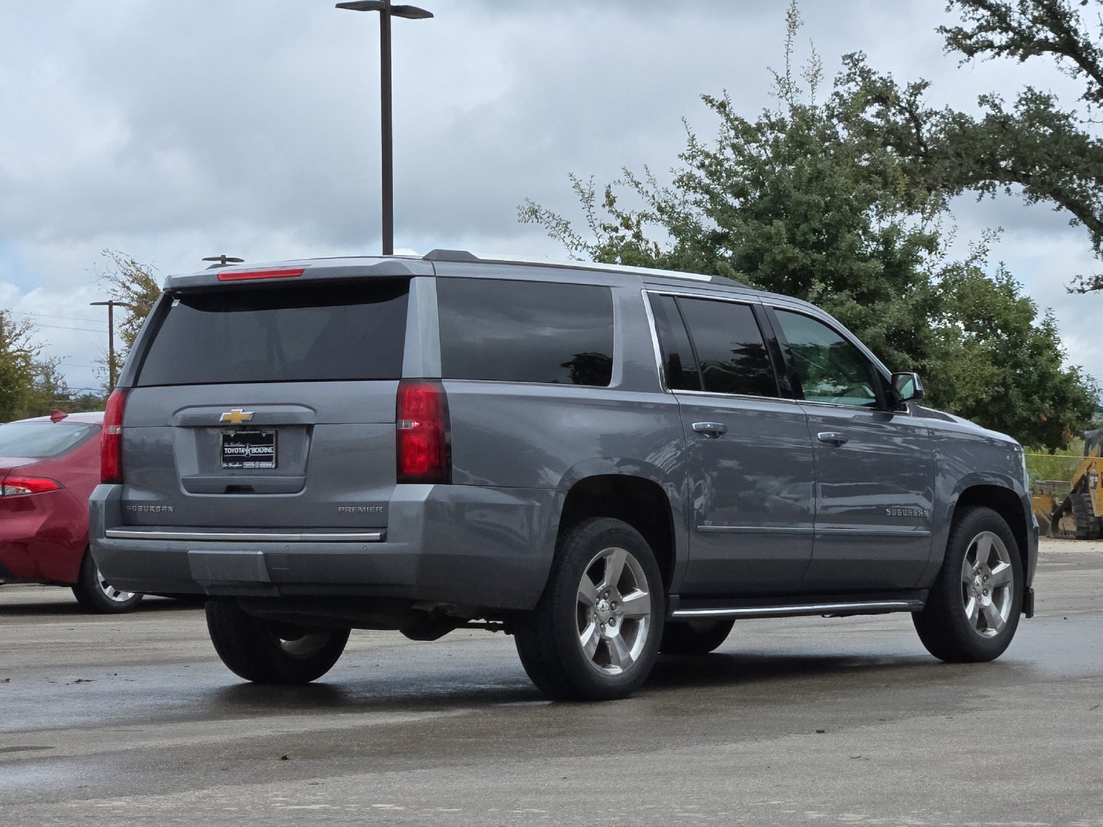 Used 2020 Chevrolet Suburban Premier RWD image 5