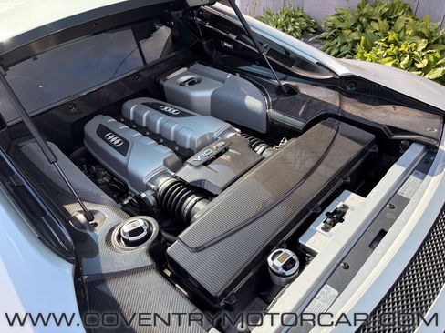 Used 2010 Audi R8 V10 AWD/4WD image 14