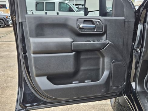 Used 2025 Chevrolet Silverado 2500 Custom w/ Custom Convenience Package AWD/4WD image 14