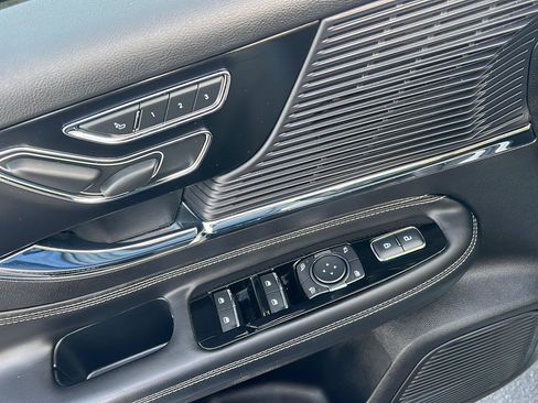 Used 2021 Lincoln Corsair AWD w/ Premium Package image 37