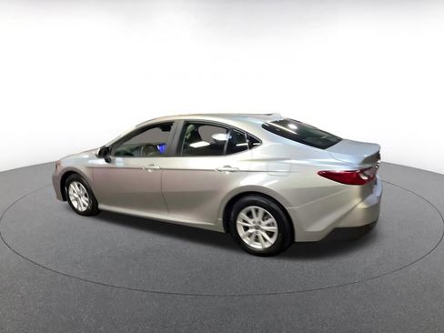 Used 2025 Toyota Camry LE image 10
