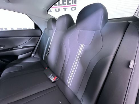 New 2025 Hyundai Elantra Blue image 23