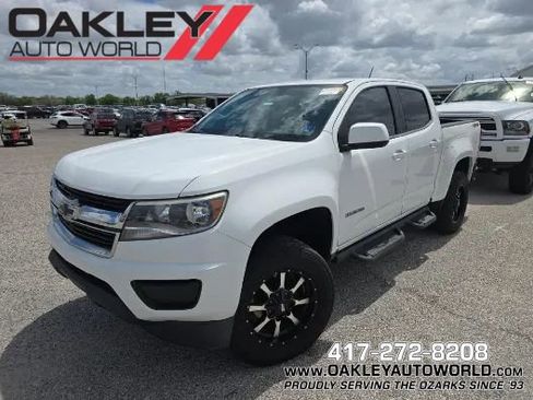 Used 2017 Chevrolet Colorado LT image 1