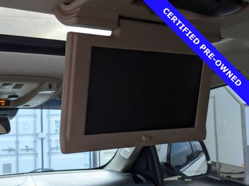 Used 2020 Cadillac Escalade Premium Luxury image 16