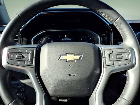 Used 2023 Chevrolet Silverado 1500 LT AWD/4WD image 27