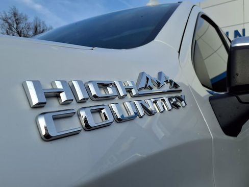 Used 2023 Chevrolet Silverado 1500 High Country w/ High Country Premium Package image 24