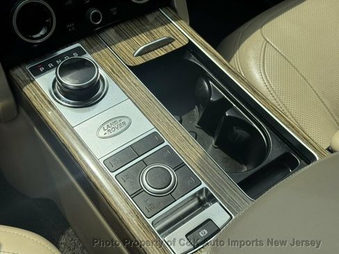 Used 2018 Land Rover Range Rover HSE AWD/4WD image 25