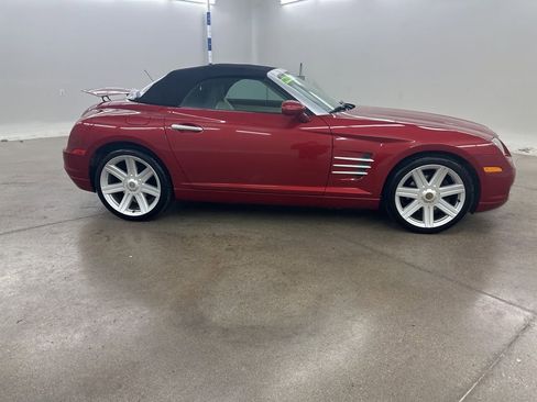 Used 2005 Chrysler Crossfire Limited image 13