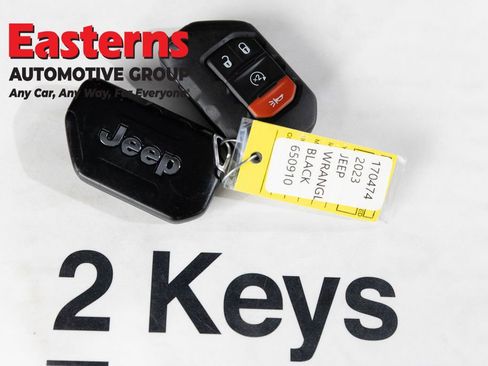 Used 2023 Jeep Wrangler Unlimited w/ Cold Weather Group AWD/4WD image 25