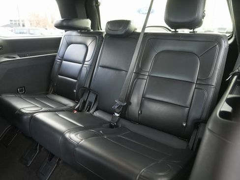 Used 2021 Lincoln Navigator Reserve image 15