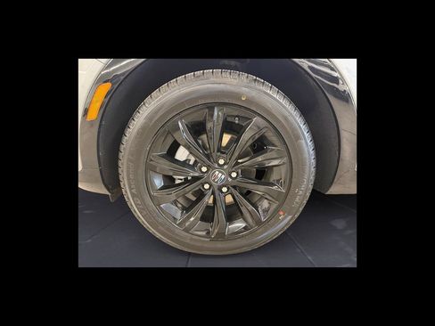 Used 2025 Buick Envista Sport Touring w/ Convenience I Package FWD image 10