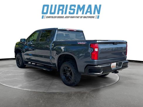 Used 2021 Chevrolet Silverado 1500 Custom Trail Boss w/ LPO, Dark Essentials Package AWD/4WD image 4