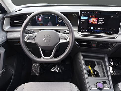 Certified 2025 Volkswagen Tiguan S AWD/4WD image 15