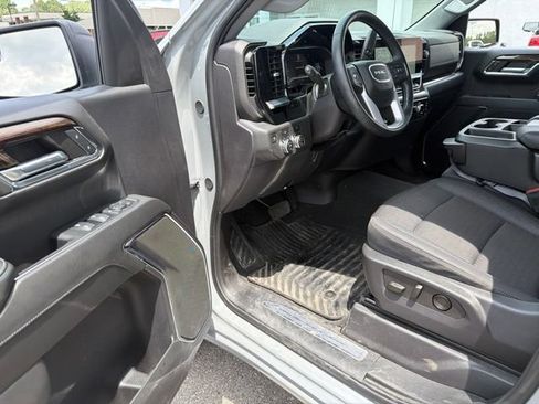 Used 2024 GMC Sierra 1500 Elevation AWD/4WD image 40