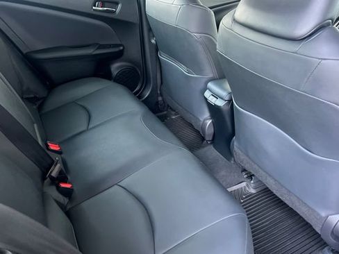 Used 2021 Toyota Prius Prime Limited image 18