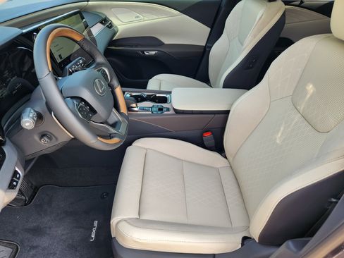 New 2026 Lexus RX 450h AWD image 11