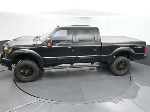 Used 2015 Ford F250 Lariat w/ Lariat Ultimate Package AWD/4WD image 30