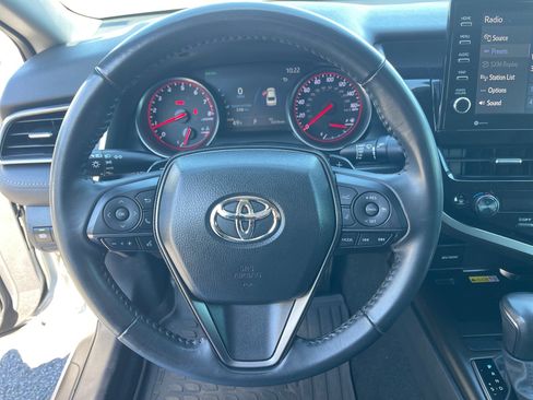 Used 2023 Toyota Camry XSE image 7