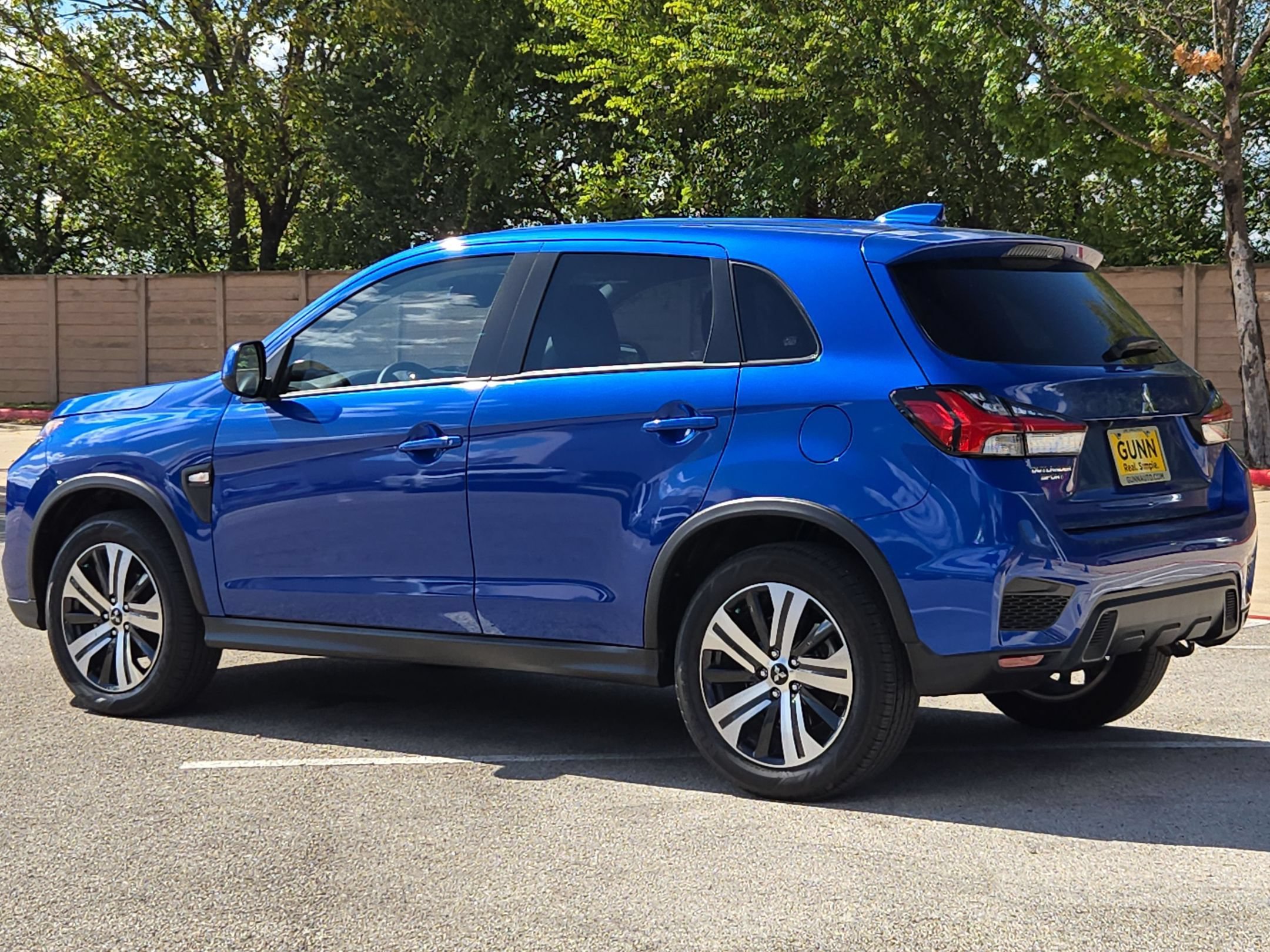 Used 2026 Mitsubishi Outlander Sport ES AWD/4WD image 5