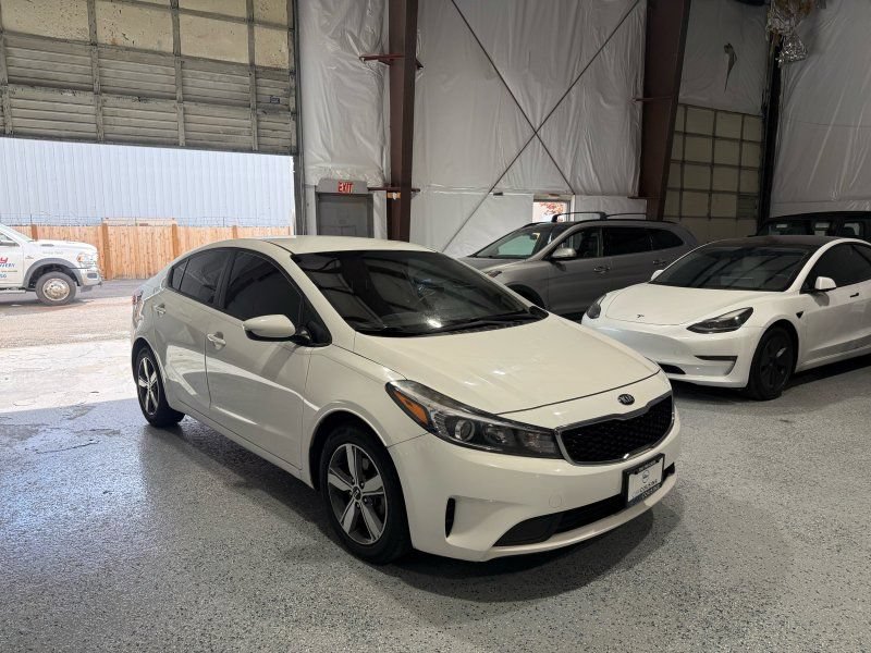 Used 2018 Kia Forte S FWD image 3