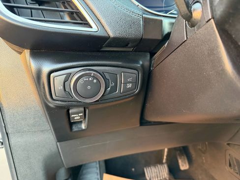 Used 2019 Lincoln Nautilus FWD image 25