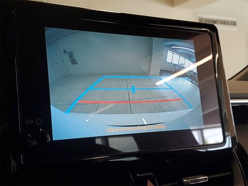 Used 2025 Toyota Corolla SE image 26