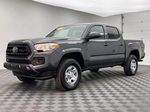 Used 2023 Toyota Tacoma SR AWD/4WD image 2