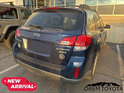 Used 2011 Subaru Outback 2.5i Premium image 5