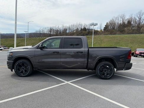 New 2026 RAM 1500 4x4 Crew Cab image 4