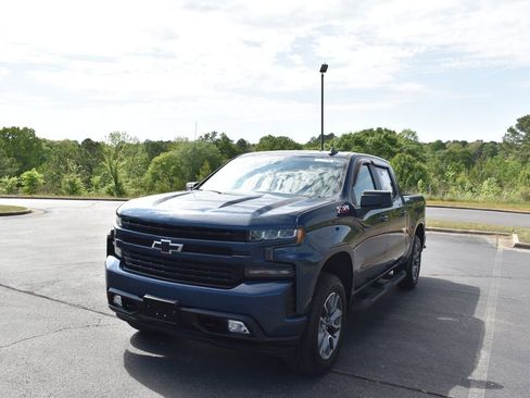 Used 2021 Chevrolet Silverado 1500 RST w/ Convenience Package II image 3