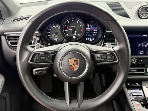 Certified 2024 Porsche Macan AWD/4WD image 48