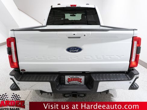 Used 2025 Ford F250 Lariat AWD/4WD image 4