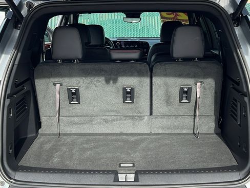 Certified 2025 Chevrolet Traverse Z71 w/ Enhanced Driving Package image 11