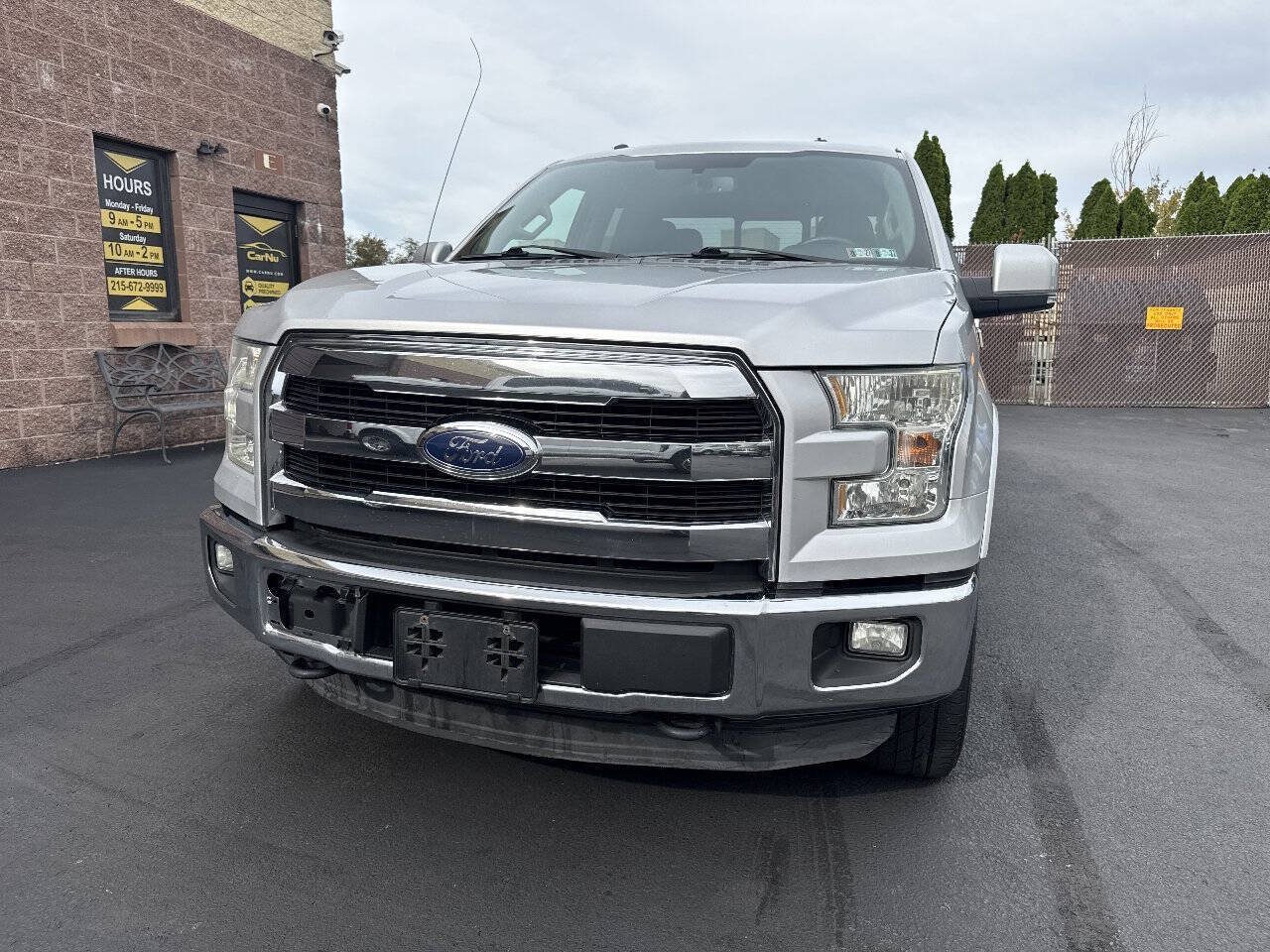 Used 2015 Ford F150 Lariat w/ Equipment Group 501A Mid AWD/4WD image 5