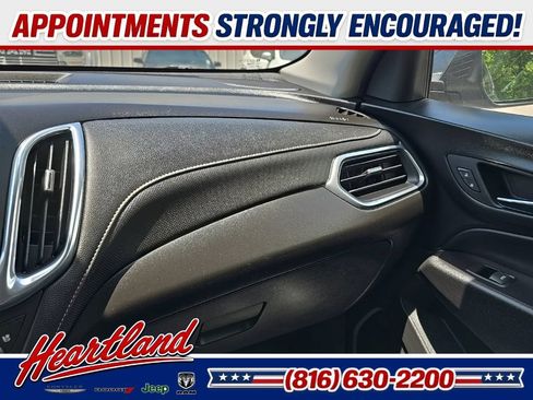 Used 2018 Chevrolet Equinox Premier AWD/4WD image 22