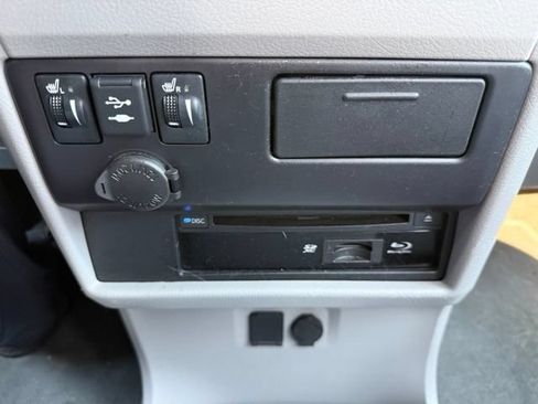 Used 2018 Toyota Sienna XLE Premium AWD/4WD image 27