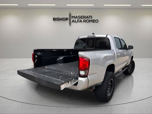 Used 2020 Toyota Tacoma SR w/ SR Convenience Package RWD image 5