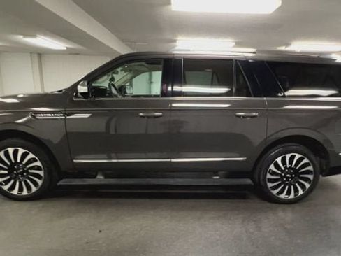 Used 2023 Lincoln Navigator L Black Label AWD/4WD image 5