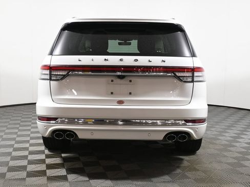 Used 2024 Lincoln Aviator Black Label AWD/4WD image 10